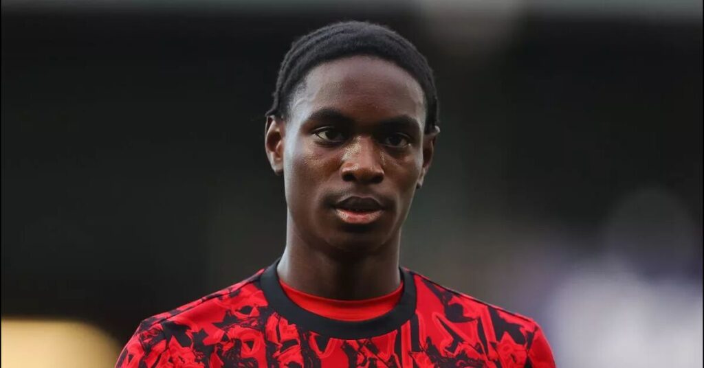 Rising Stars Ogunneye and Oyedele Impress in Man Utd Training