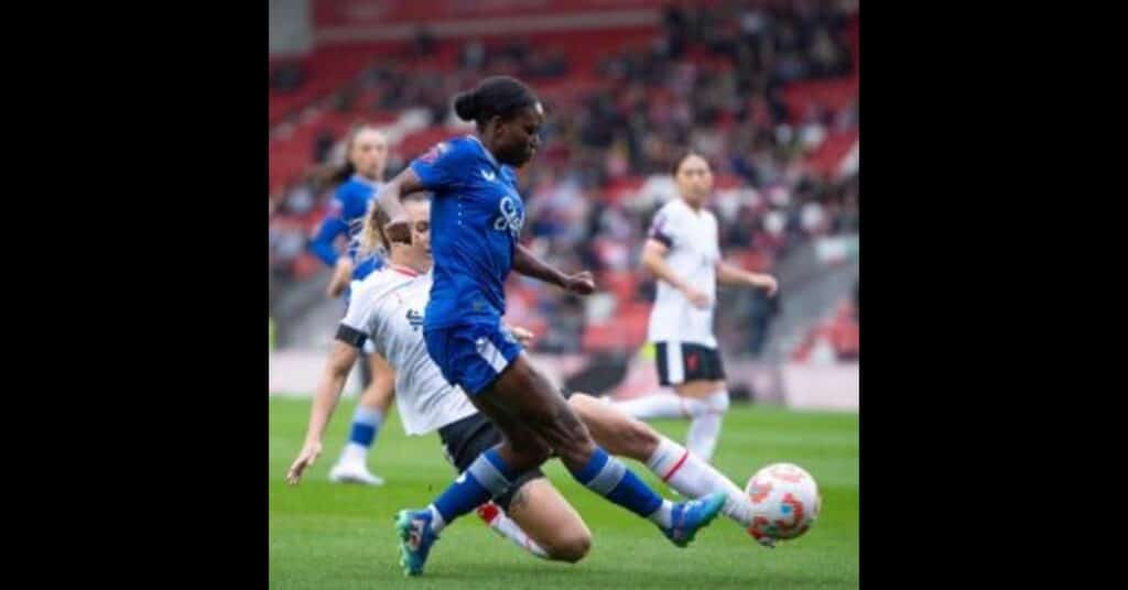 Toni Payne Makes Home Debut for Everton in Loss to Manchester United