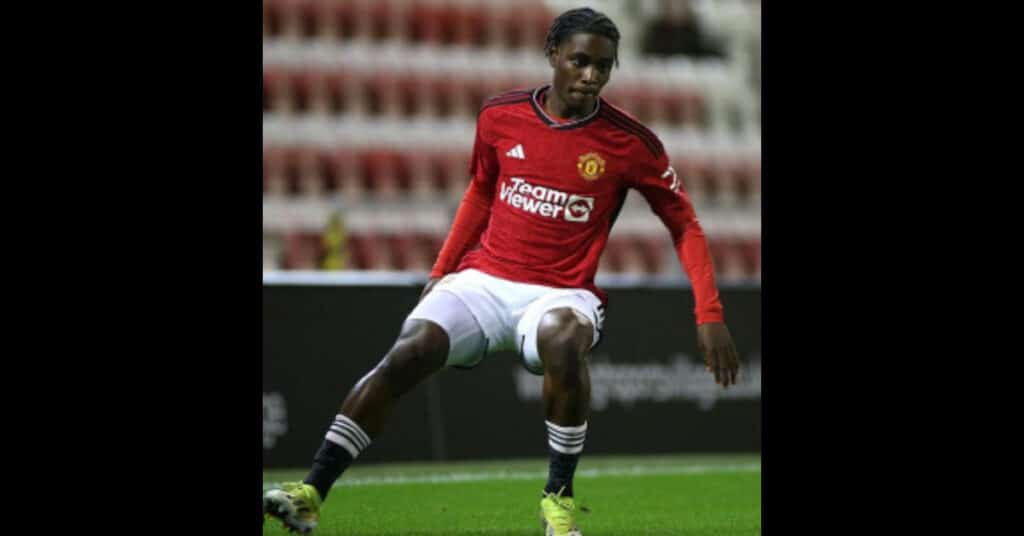 18 Year Old Nigerian Right Back Named in Man Utd’s Squad for Fenerbahce